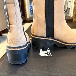 Sorel Canoe Black Chelsea Boots